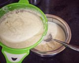 A picture of step 1 of Dahi Tadka.