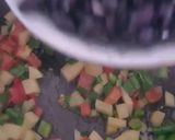 Foto del paso 2 de la receta: Frijoles negros con arroz integral y ensalada