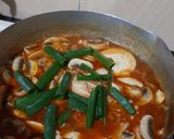 Foto langkah ke 4 dari resep Sup Tofu Korea.