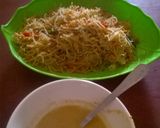 Foto langkah ke 4 dari resep Bihun Goreng Kilat.
