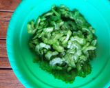 Foto langkah ke 2 dari resep Tumis Paria Udang Rebon.