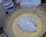 Foto del paso 4 de la receta: Bizcochuelo esponjoso !