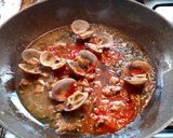 Foto del passaggio 3 della ricetta Spaghetti alle vongole