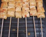 Foto langkah ke 5 dari resep Sate Tahu Bumbu Rujak.