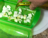Foto del paso 1 de la receta: Pollo con patatas al cava en el microondas con el estuche Lékué