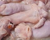 Foto langkah ke 2 dari resep Sop Kepala Ayam.