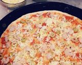 صورة لخطوة 4 من وصفة بيتزا بعجينة روعة 🍕🍕