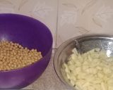A picture of step 1 of Chana chat🍽😋.