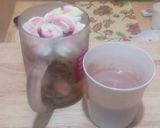 Foto langkah ke 2 dari resep Hot & Ice Chocolate with Marshmallow.