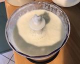 Une image de l'étape 4 de Sauce au yaourt, épices, fines herbes et oignon.