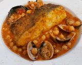 Foto del paso 10 de la receta: Cazuela de bacalao y almejas con garbanzos