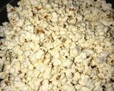 Foto del paso 2 de la receta: Pochoclos con caramelo tipo los del cine