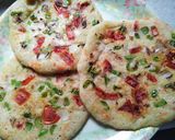 रवा उत्तपम (Semolina Uttapam Recipe In Hindi) रेसिपी चरण 4 फोटो