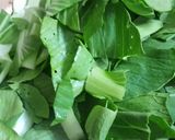 Hình bước làm 2 của món Cải thìa xào tim cật