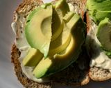 A picture of step 4 of BLAT (Bacon, Lettuce, Avocado, Tomato) Sandwich.