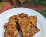 Foto langkah ke 4 dari resep Tempe goreng pedas daun jeruk.