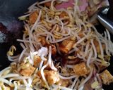 Foto langkah ke 2 dari resep Tumis Toge Tempe Simple.