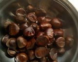 Foto del passaggio 4 della ricetta Castagne cotte in pentola