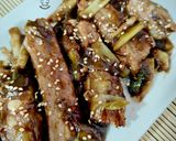 Foto del paso 5 de la receta: Costillas con ajos tiernos y salsa barbacoa coreana