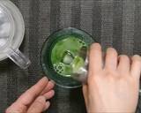 Preparing a cup of Cold Matcha recipe step 6 photo