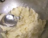 A picture of step 3 of Potato Halwa.