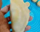 Foto langkah ke 11 dari resep Karipap (pastel singapura) isi labu kuning dan ayam.