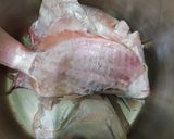 Foto langkah ke 1 dari resep Kaldu ikan kakap.