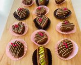 A picture of step 3 of Roti biscoff bites.