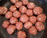 Foto del paso 2 de la receta: Salsa bolitas de carne, avena y maicena