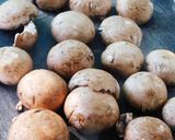 A picture of step 1 of Mushroom Biriyani.