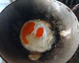Foto langkah ke 3 dari resep Nasi Goreng Telur Bebek.