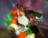 শিম আলু বড়ি দিয়ে কাতলা মাছ (shim aloo bori diye katla mach recipe in Bengali) রেসিপির ধাপ 3 ছবি