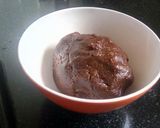 A picture of step 2 of Choco coconut roll.