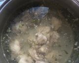 Foto langkah ke 2 dari resep Sop Ayam, Wortel dan Lobak.