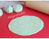 Hình bước làm 4 của món Bánh bao sữa Matcha nhân custard