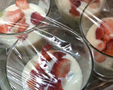 Foto del paso 9 de la receta: Crema de limón con frutillas y kiwi