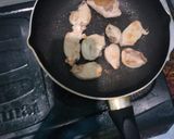 Foto langkah ke 2 dari resep Western Food Idea: Chicken Steak Simple.