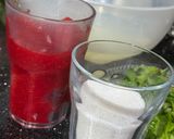 صورة لخطوة 2 من وصفة موهيتو الفراولة 🍓و الليمون🍋