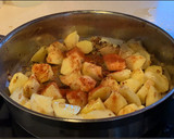 Foto del paso 3 de la receta: Guiso de salchichas con patatas
