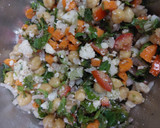 मेडिटेरेनियन चिकपी सलाद(mediterranean chickpea salad recipe in hindi) रेसिपी चरण 5 फोटो