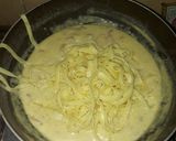 Foto langkah ke 8 dari resep Creamy Fettucine Carbonara <50rb by ama(R)sak.