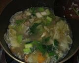 Foto langkah ke 5 dari resep Sayur ayam bumbu kuning.