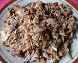 Foto langkah ke 5 dari resep Tongkol suwir pedas manis.