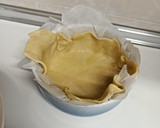 Foto del paso 3 de la receta: Tarta salada de setas y bacalao con masa brisa casera