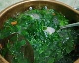 Foto langkah ke 3 dari resep Bening Daun Kelor.