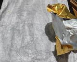 Foto del paso 4 de la receta: Pionono dulce con dulce de leche y chocolates confitados