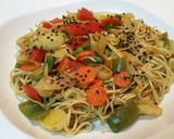 Foto del paso 5 de la receta Noodles al curry con verduras salteadas
