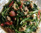Foto langkah ke 5 dari resep Cah kangkung oncom.