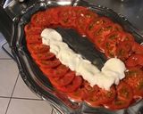 Une image de l'étape 4 de Salade de tomates roses à la mozzarella di buffala, persil et crème de balsamique.