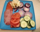Töltött, sült burgonya, zöldfűszeres öntettel recept fázis 2 fotója